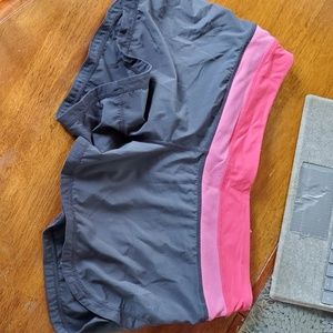 Size 6 lulu lemon pink and gray shorts
